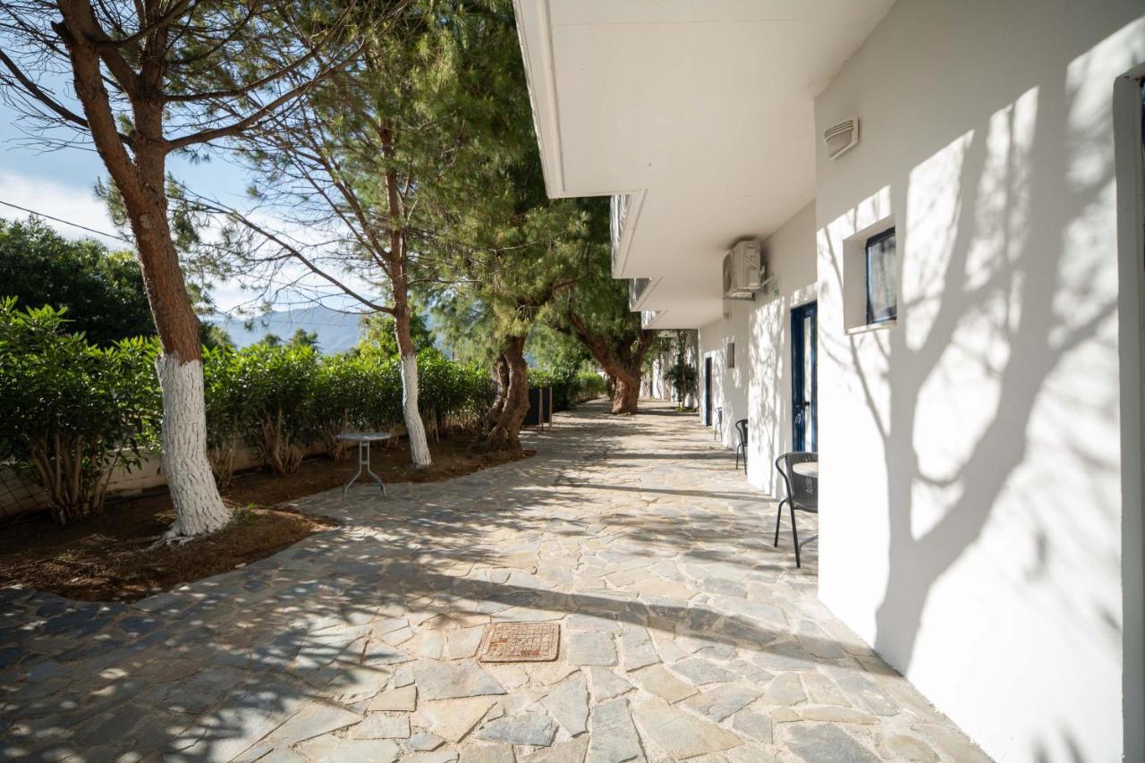 Maria's Studios Frangokastello Exterior foto