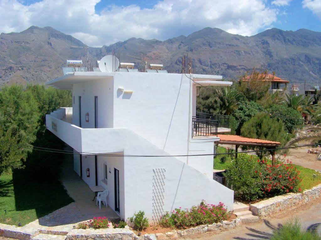 Maria's Studios Frangokastello Exterior foto